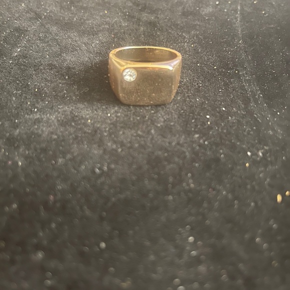 Ring - Picture 4 of 5